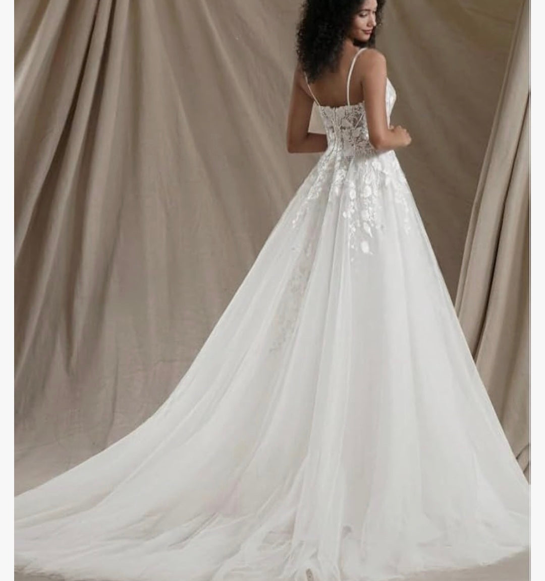 💍 Rochia Visurilor